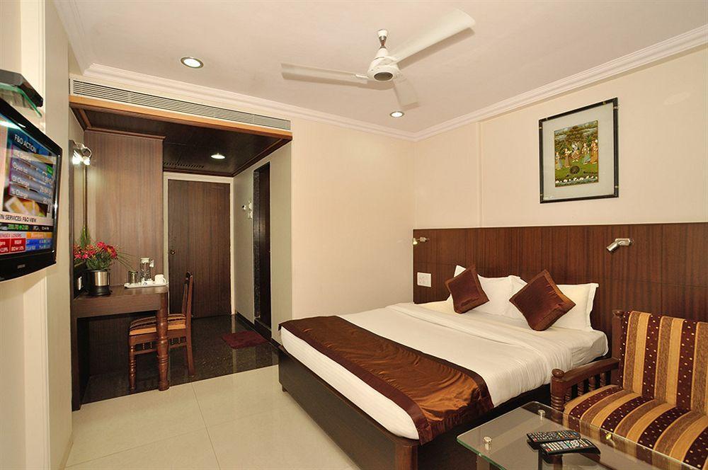 Fabhotel On Time Andheri East Bombaim