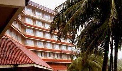The Retreat & Convention Centre Hotel 5*