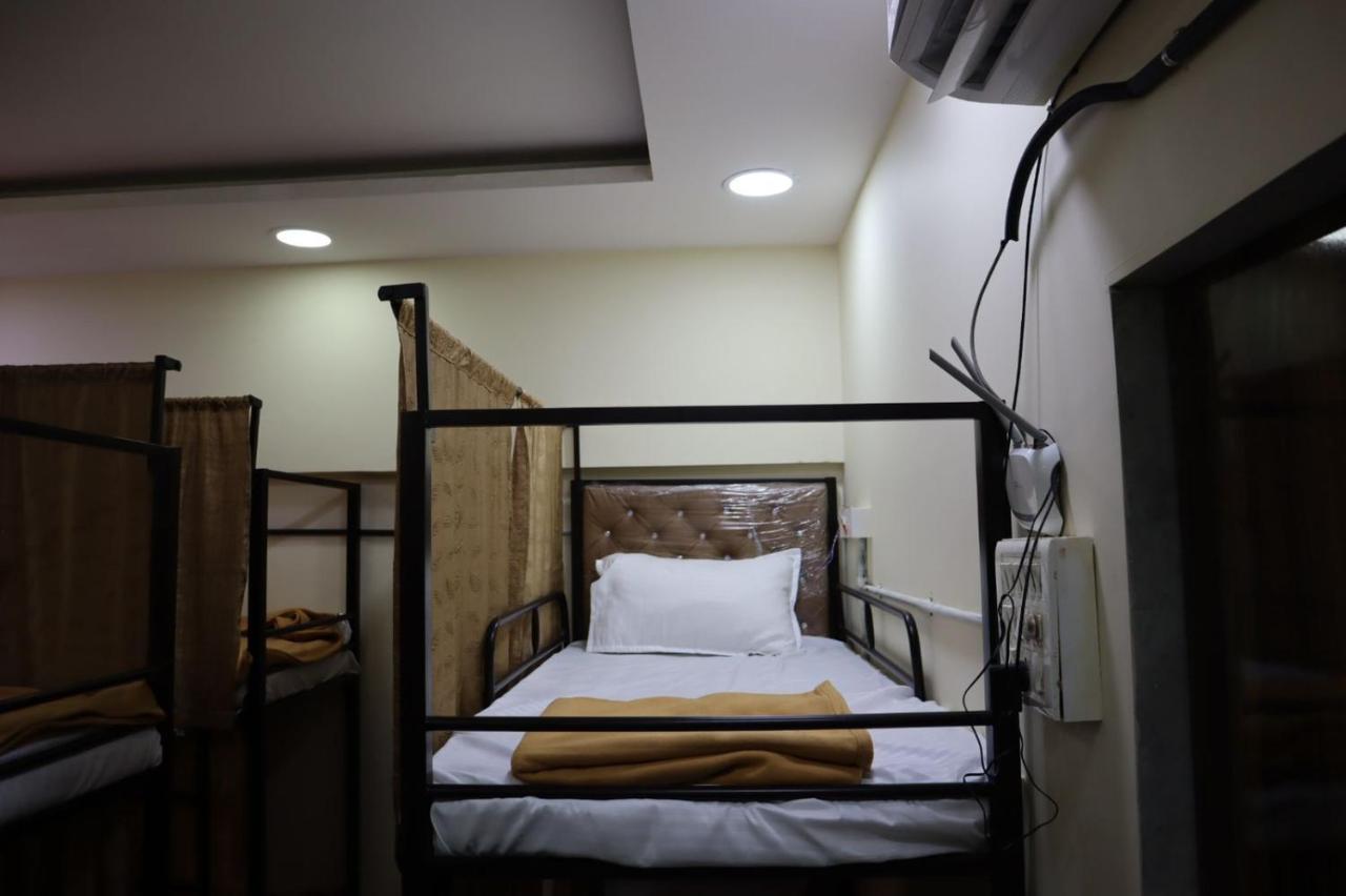 Hotel Indigo Sharing - Near International Airport Mumbai