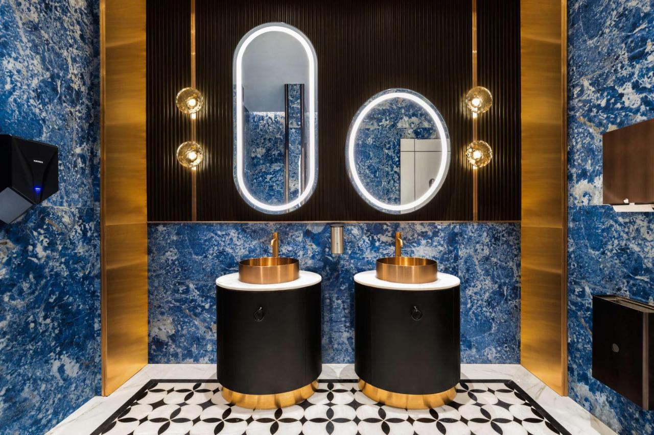 Hotel Radisson Goregaon