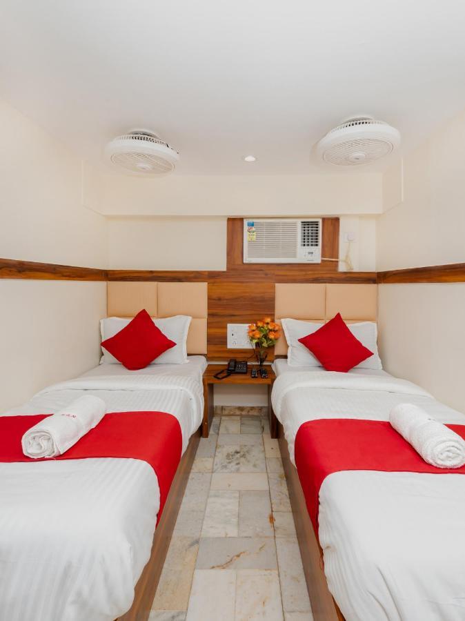 Kgn Near Cst Railway Station And Haj House Near Crawford Market Hotel Mumbai