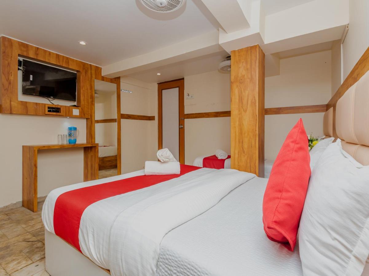 Kgn Near Cst Railway Station And Haj House Near Crawford Market Hotel *