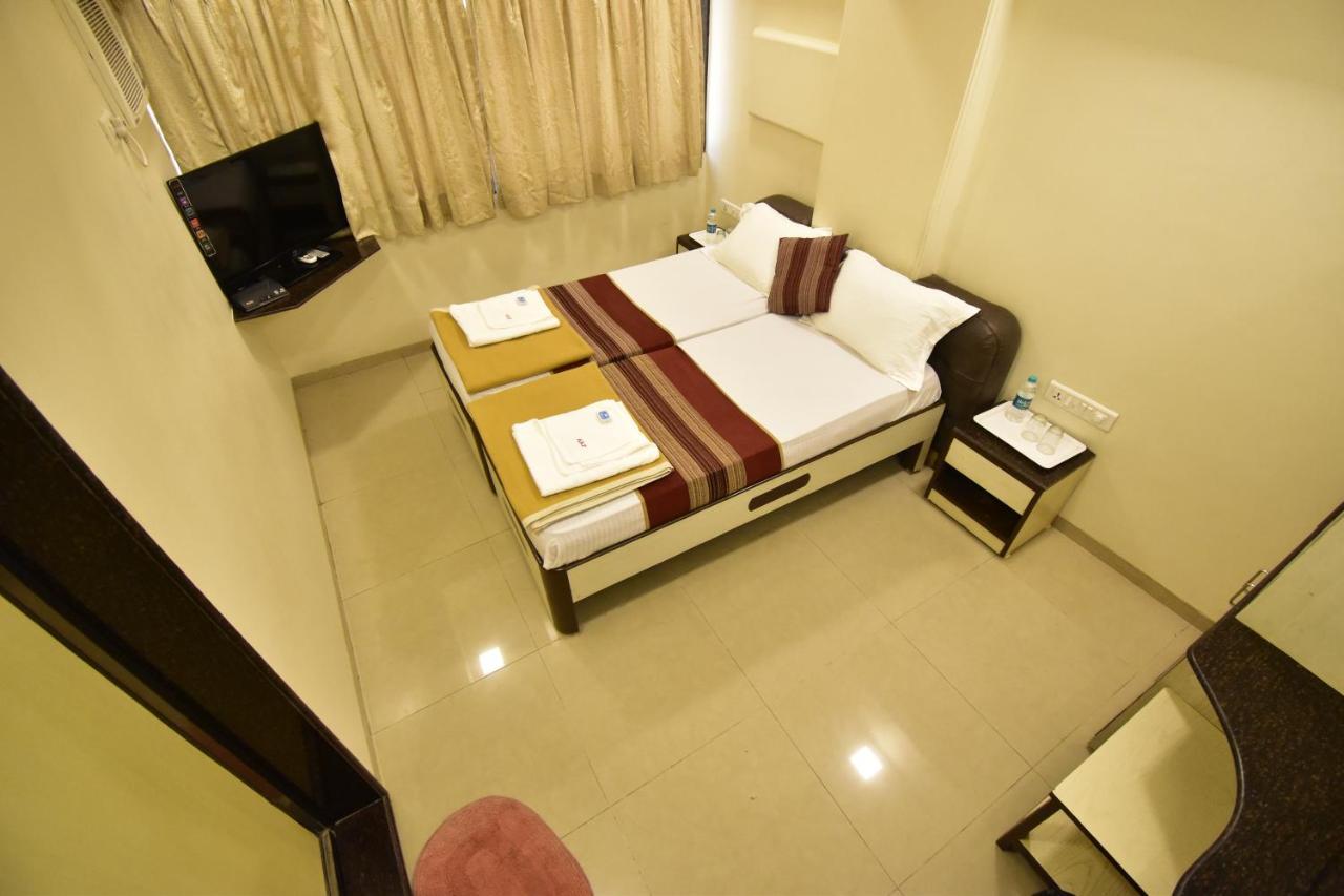 Kalpana Palace, 2*