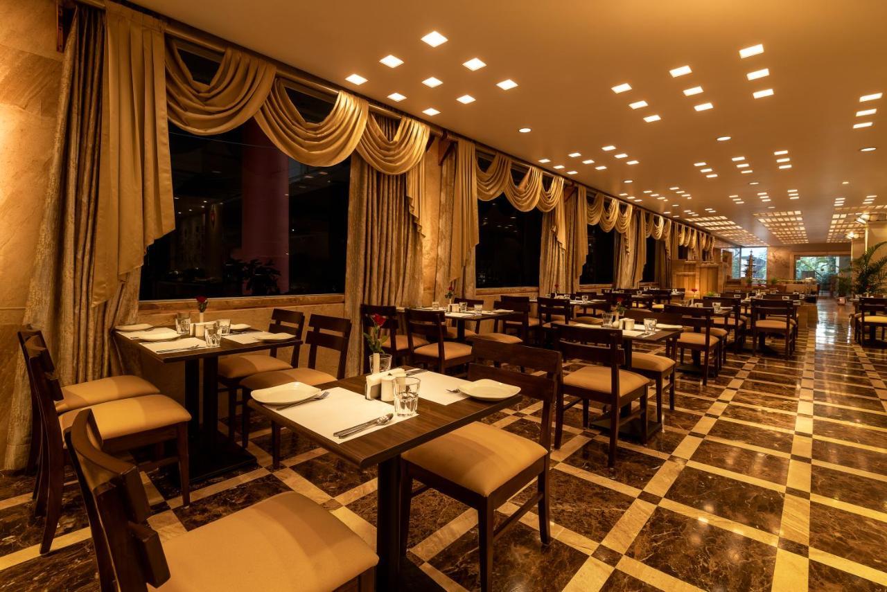 Maxx Value - Kohinoor Continental Hotel Bombaim