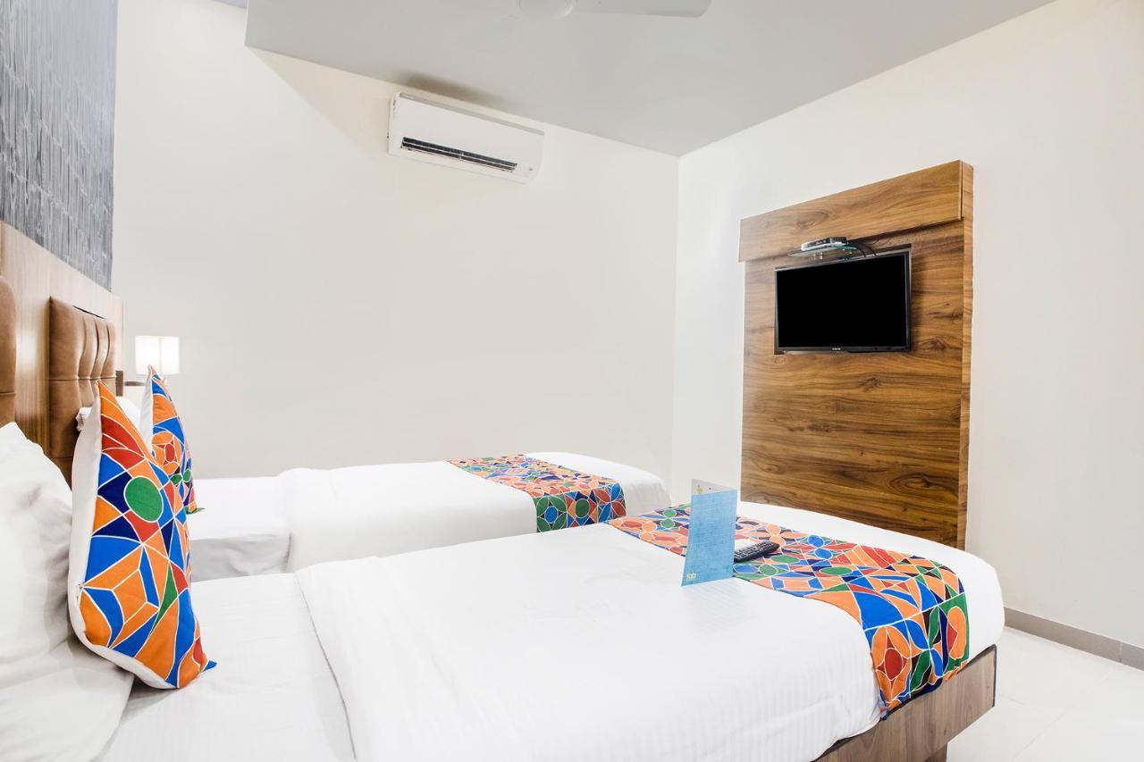 Fabhotel - Nr International Airport Hotel Bombaim