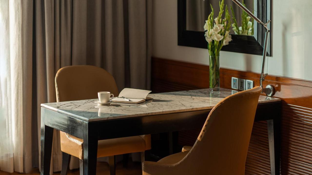 Hotel Intercontinental Marine Drive By Ihg 5*