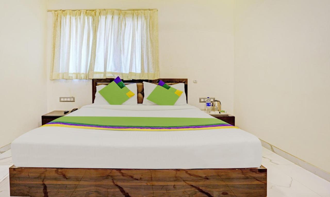 Prime Grand Hotel, Hotel