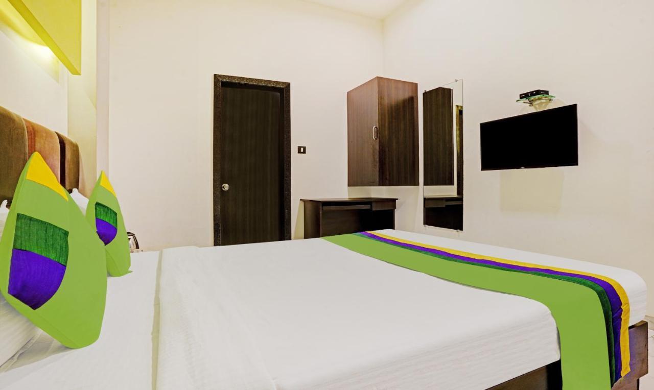 Prime Grand Hotel, Hotel