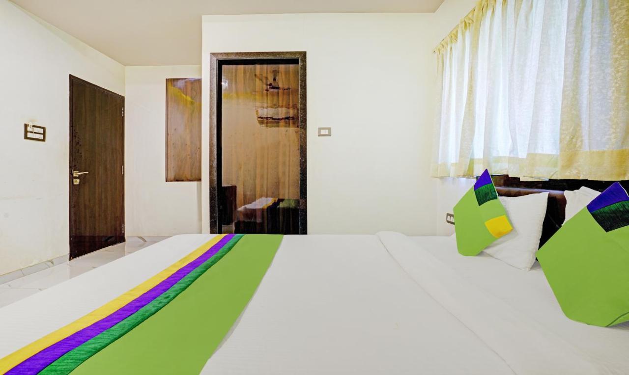 Prime Grand Hotel, Hotel