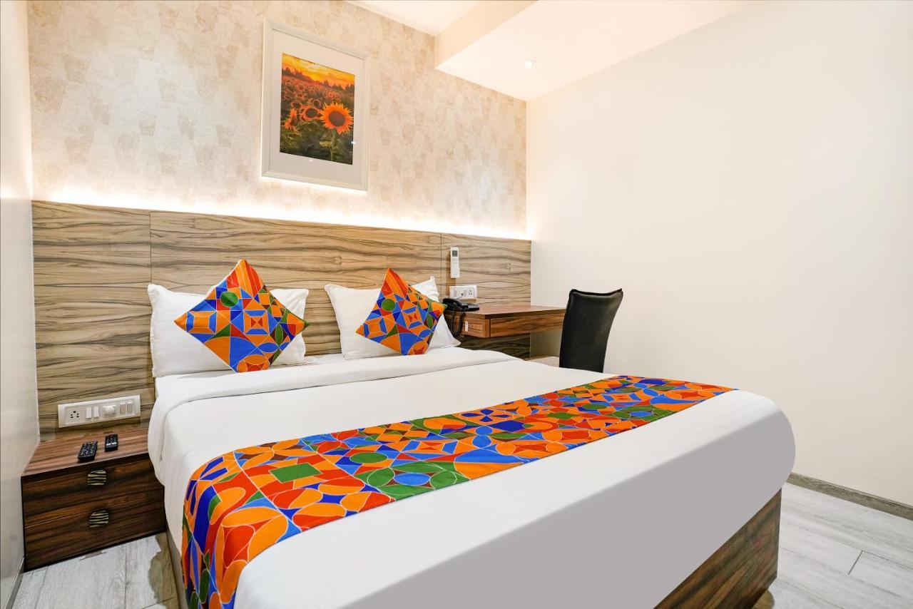 Fabexpress The Dream Residency - Nr International Airport Hotel 3*