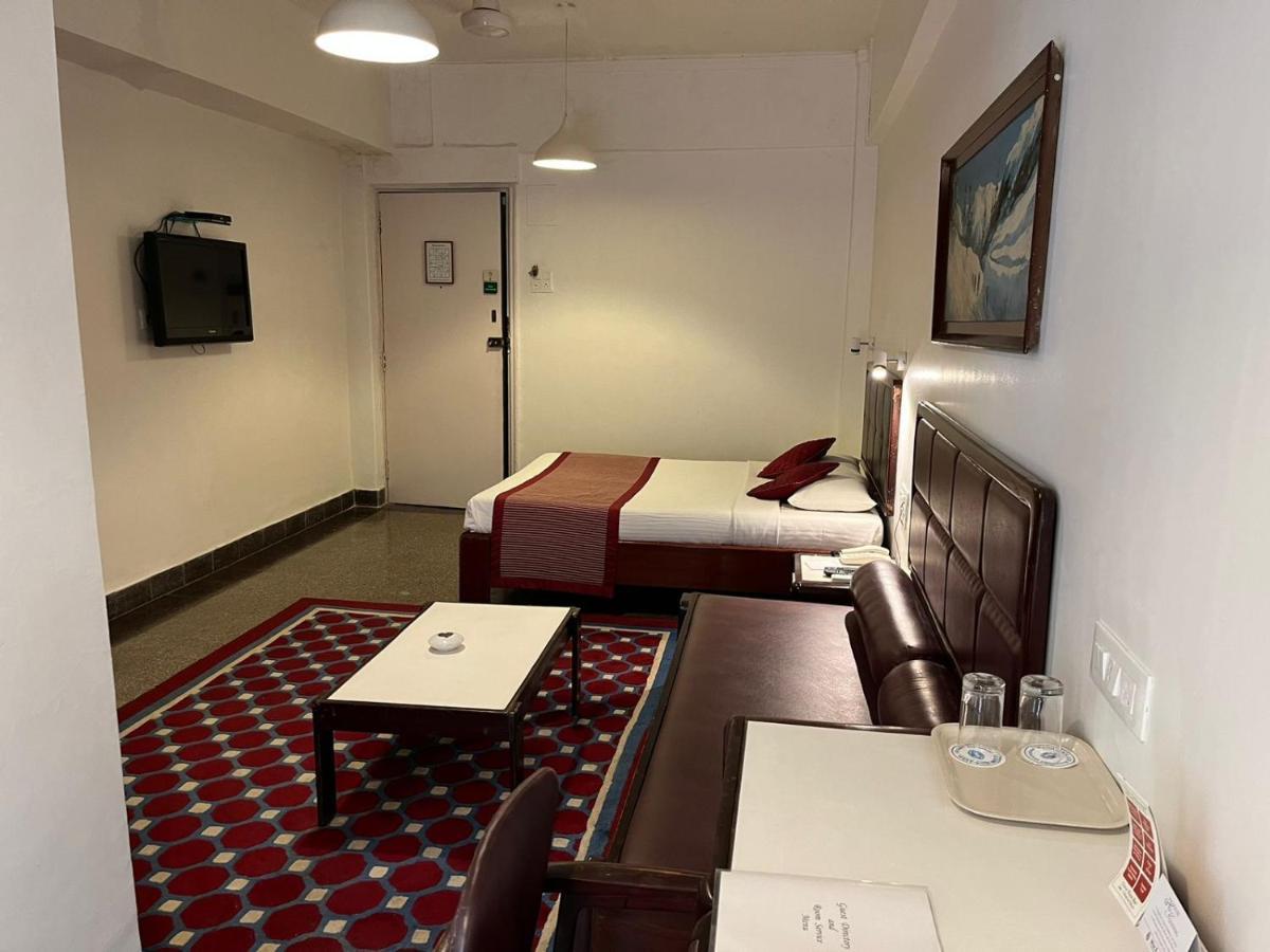 West End Opp Hospital Hotel 4*