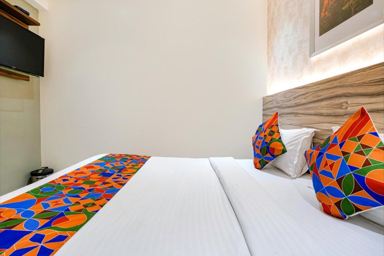 Fabexpress The Dream Residency - Nr International Airport Hotel 3*