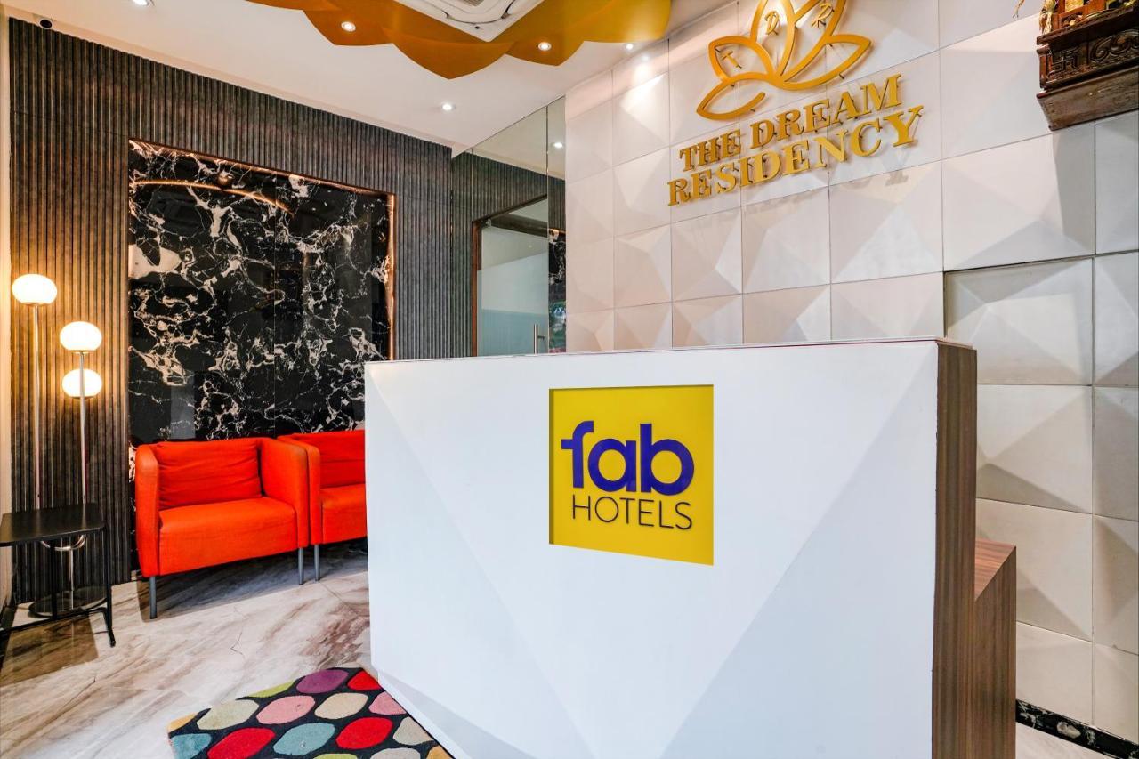 Fabexpress The Dream Residency - Nr International Airport