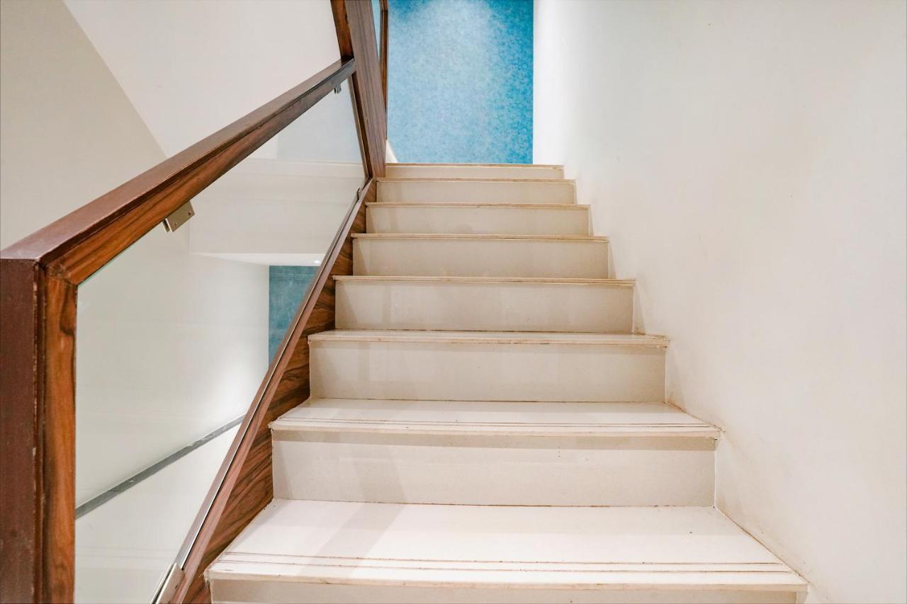 Fabexpress The Dream Residency - Nr International Airport Hotel Mumbai
