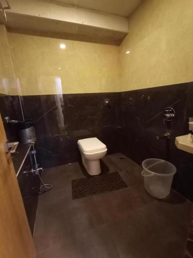 Colaba Suites - Near Taj Hotel, 3* Bombaim