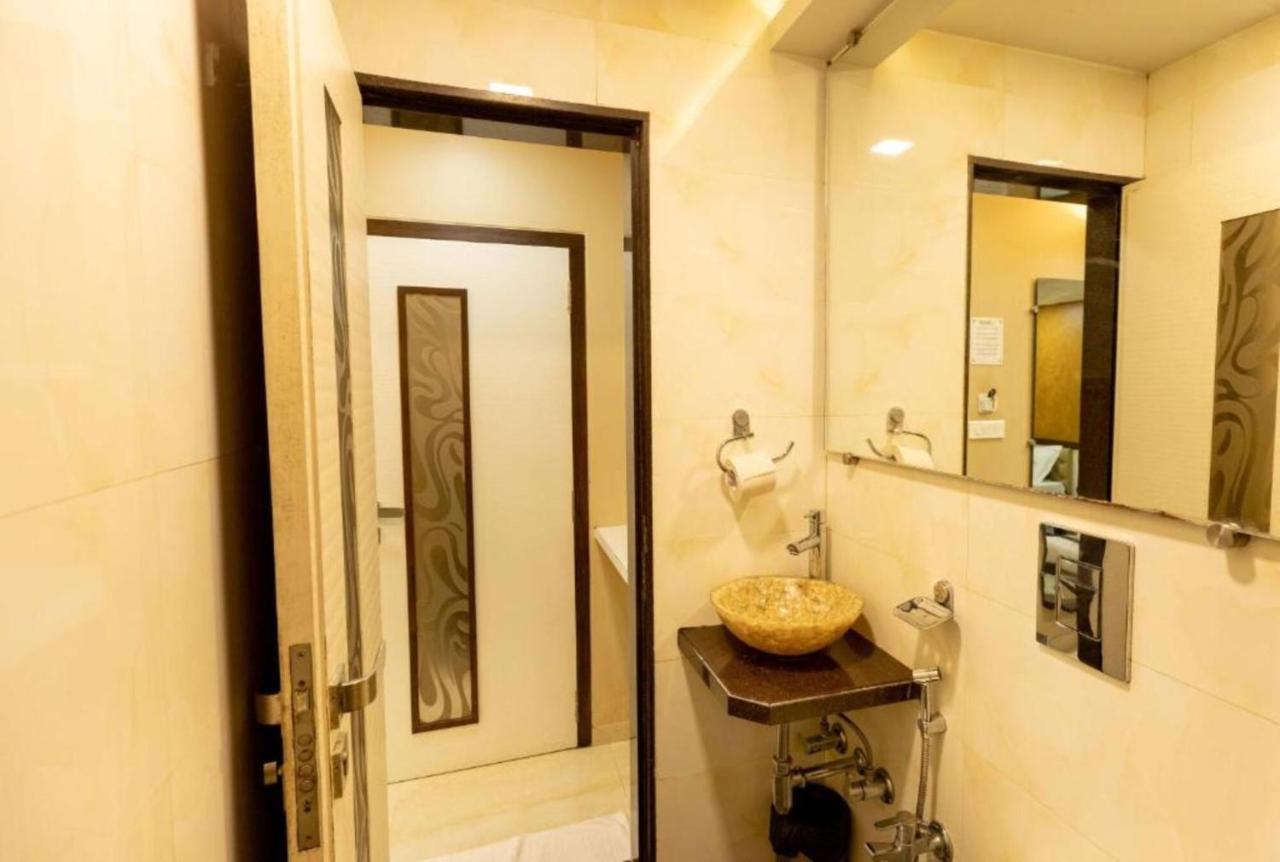 Colaba Suites - Near Taj Hotel, Bombaim