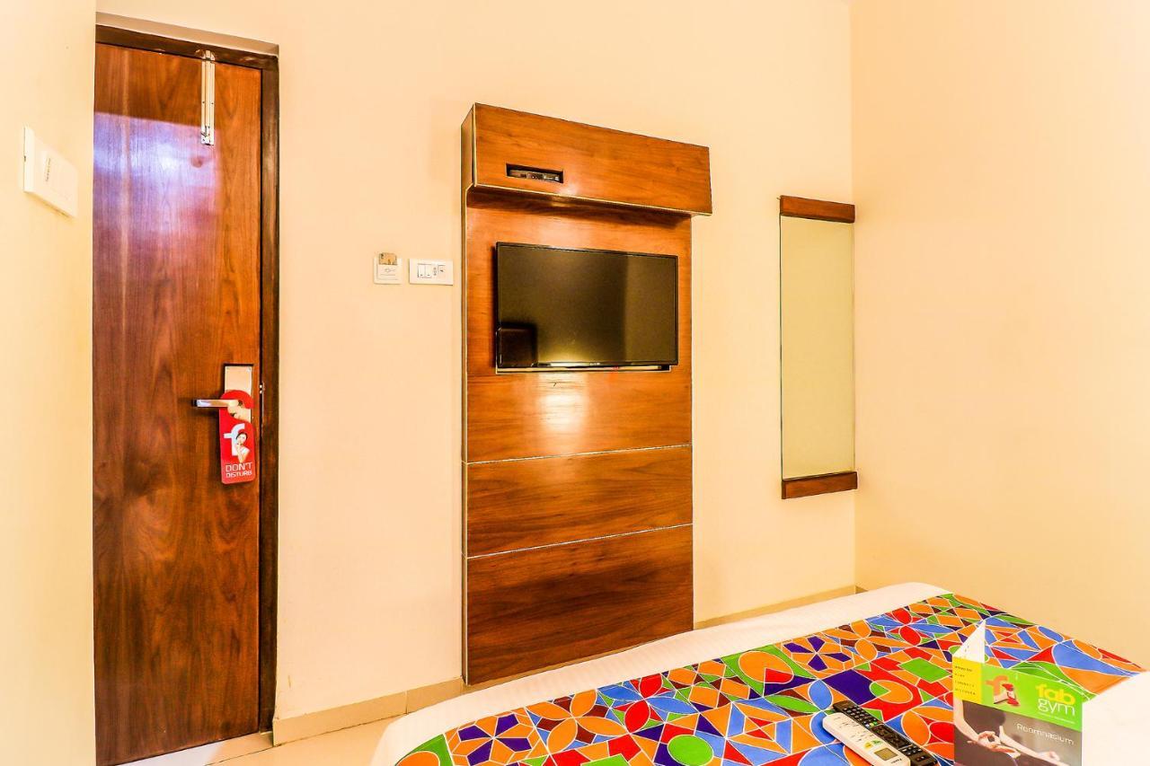 Hotel Fabhotel Admiral - Nr International Airport