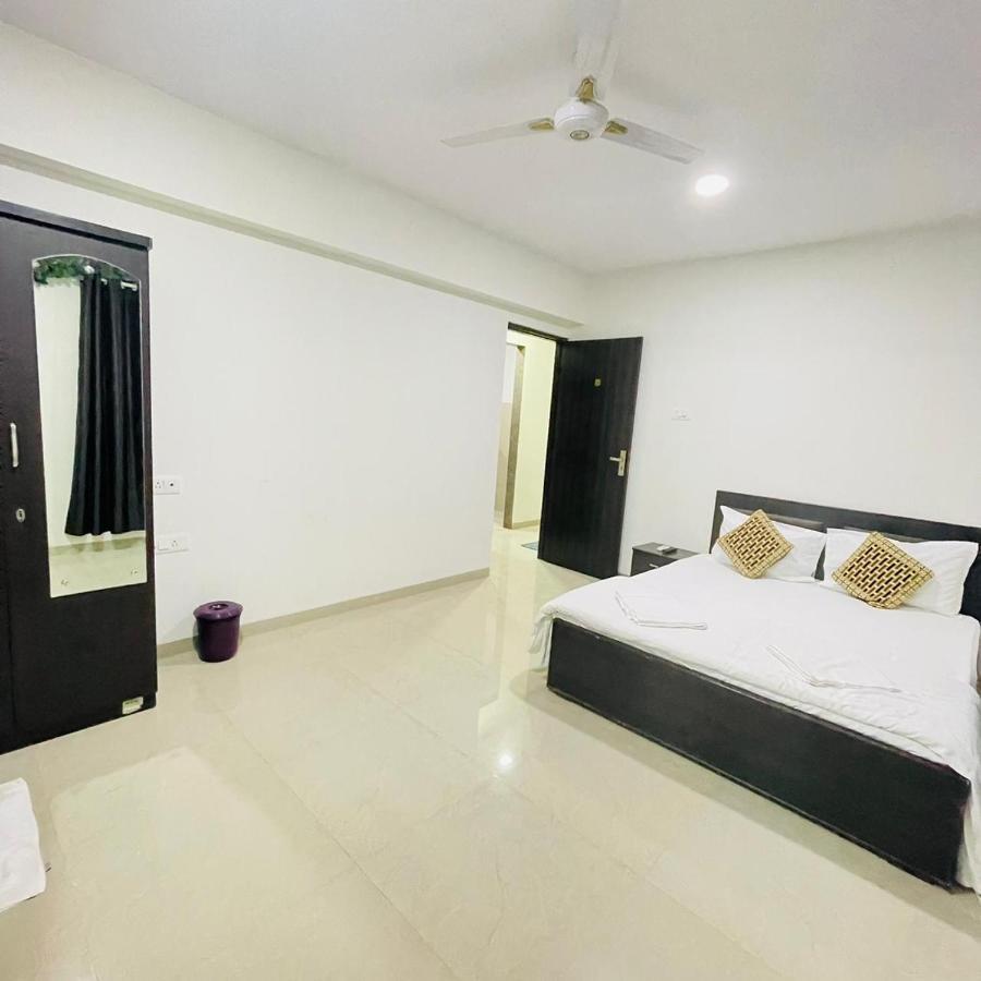 Wishtree Serviced Near Airport Apartment