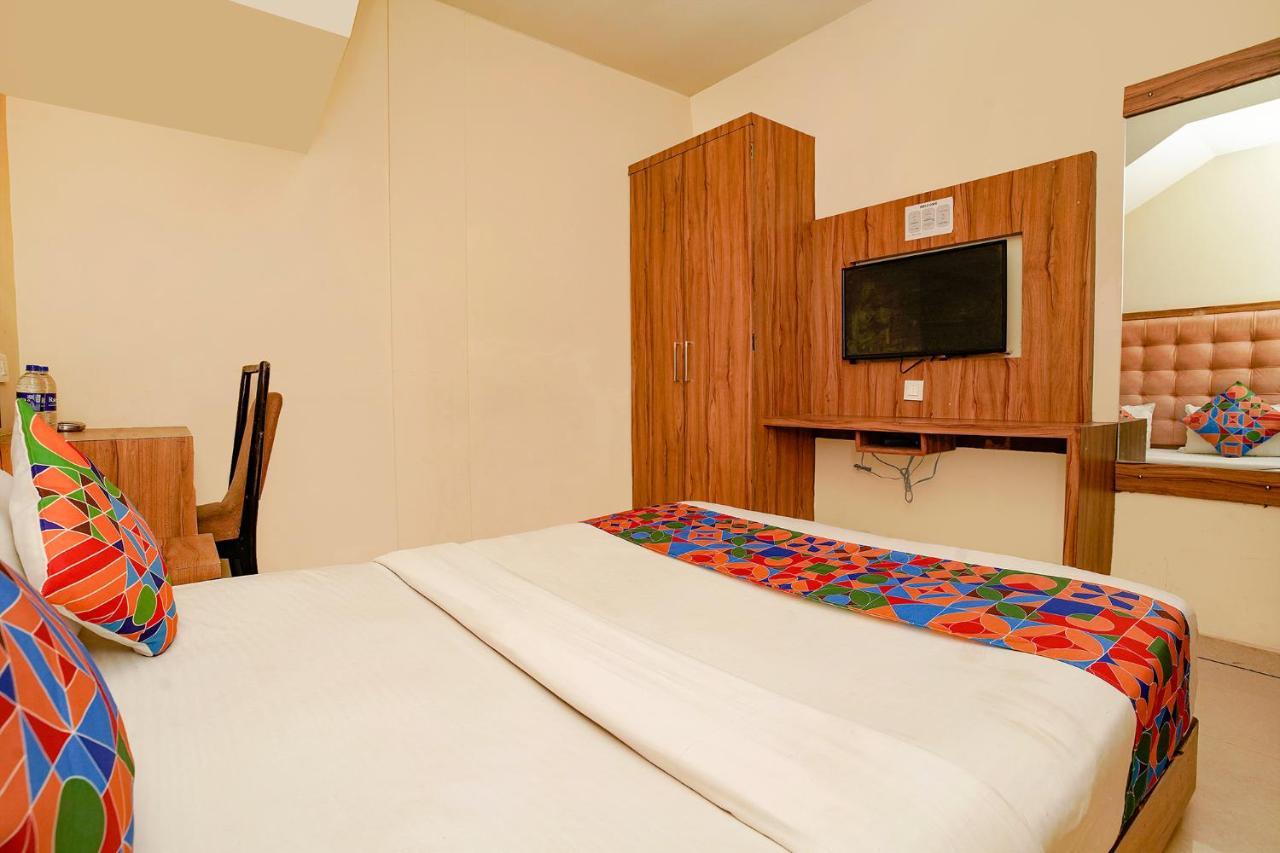 Hotel Fabexpress Emerald