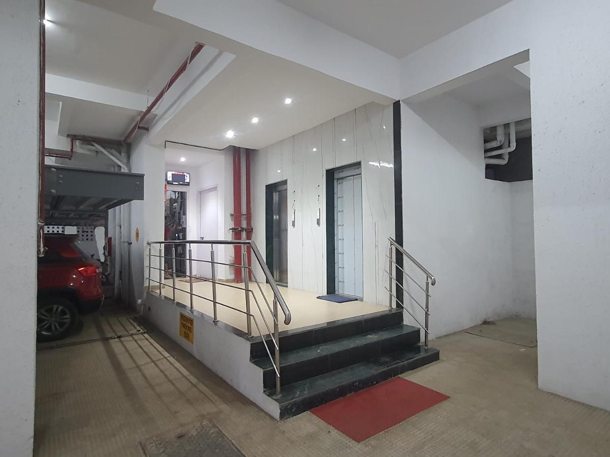 Osi Khar West * Bombaim