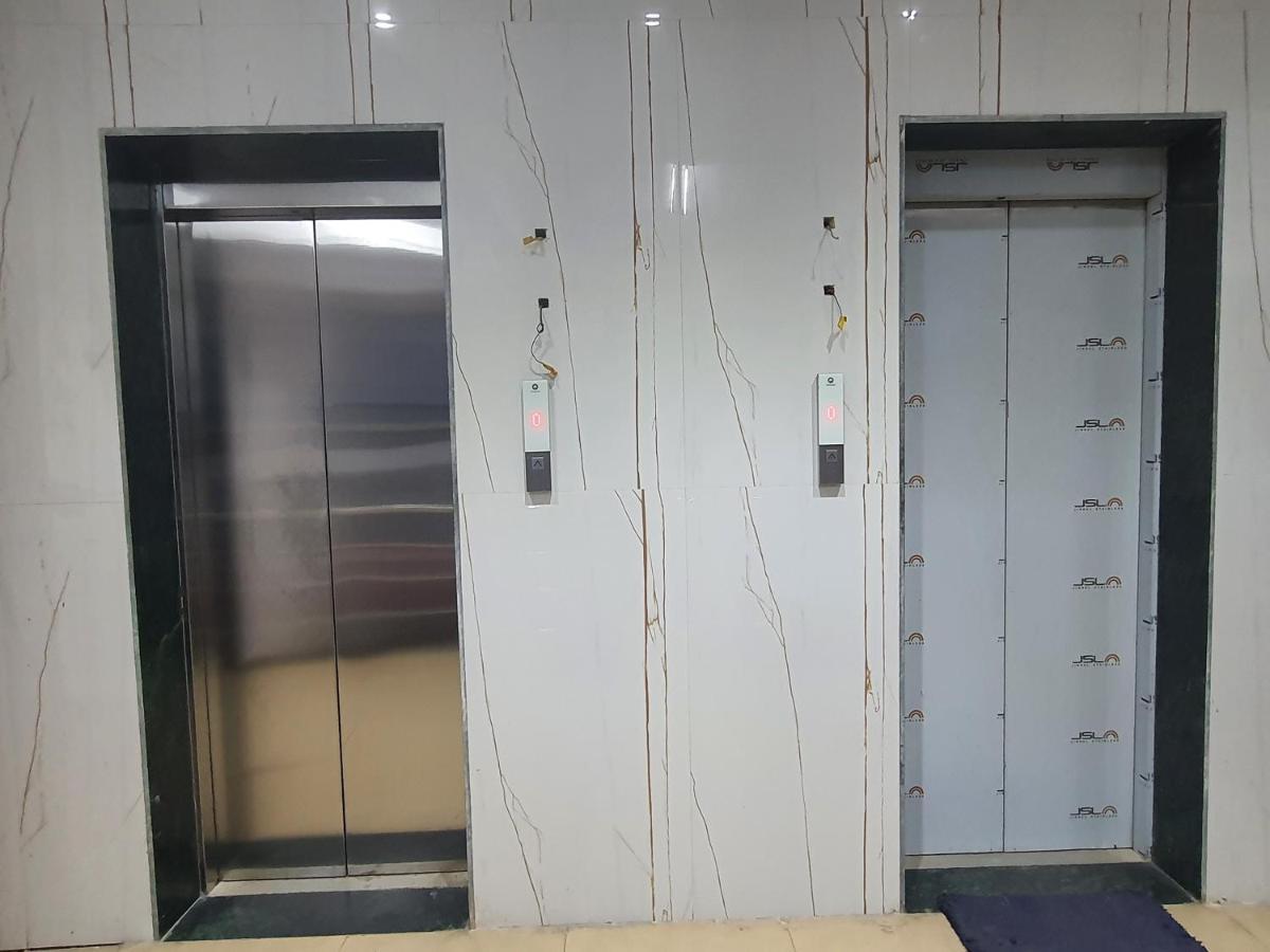 Apartamento Osi Khar West Bombaim