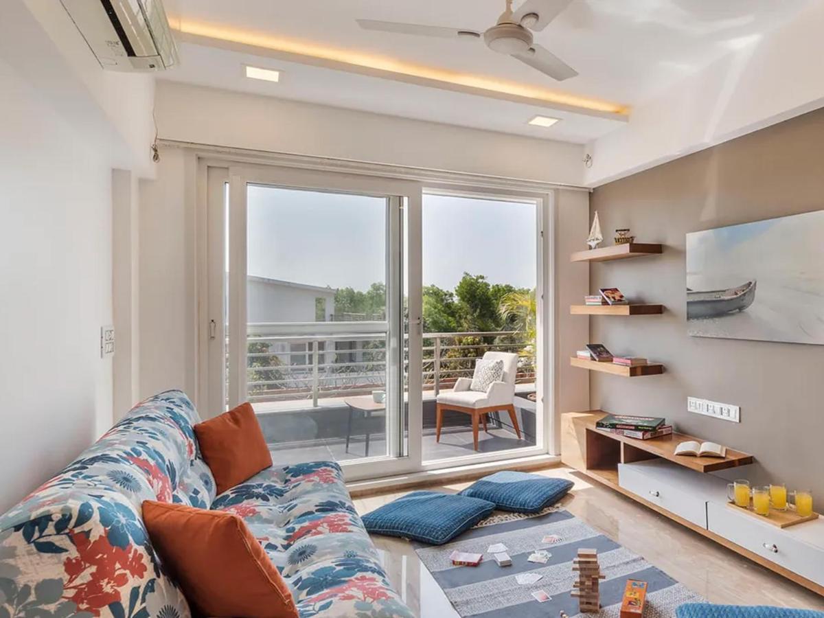 Oceanfront 4 Bed Private Pool Gorai Near * Mumbai