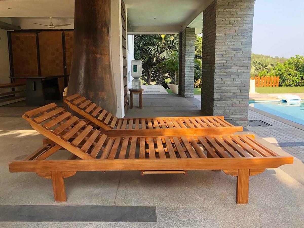 Holiday home Oceanfront 4 Bed Private Pool Gorai Near *
