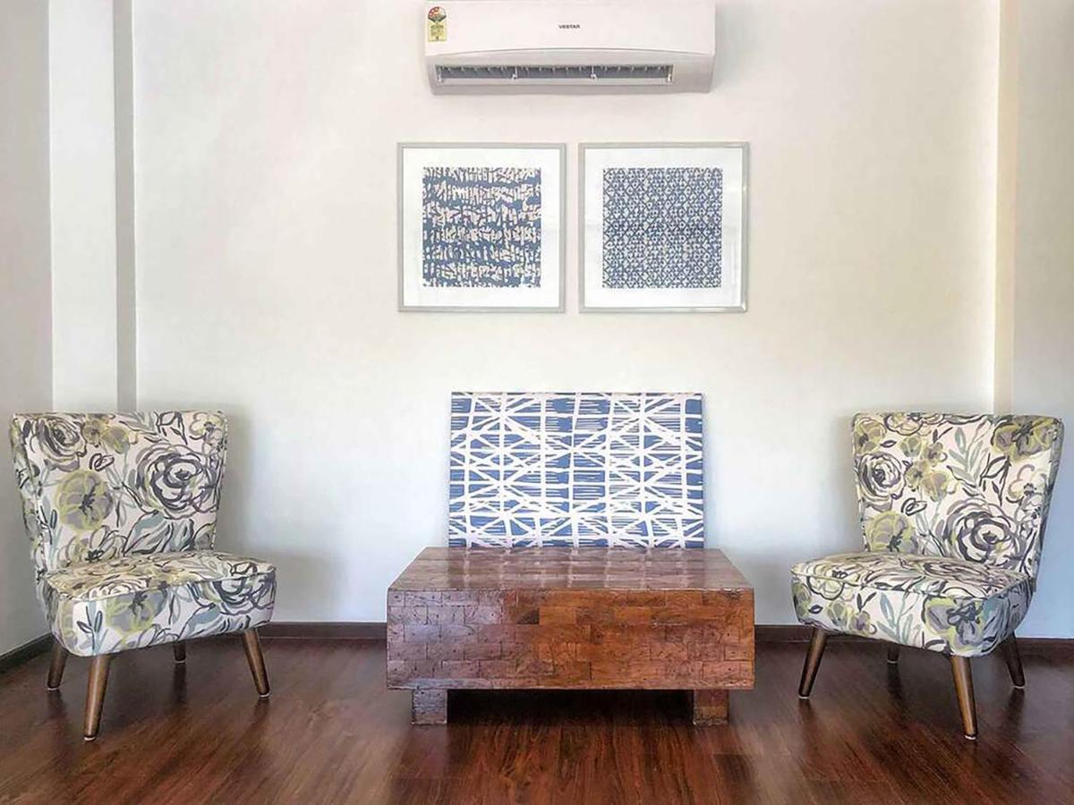 Oceanfront 4 Bed Private Pool Gorai Near Holiday home