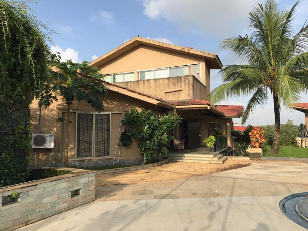 The Royal Palmss Villaa Villa Mumbai