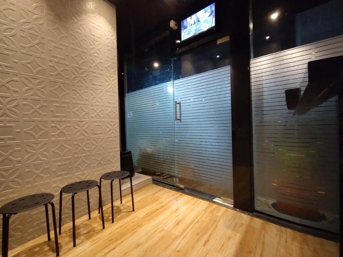 Hotel Eros - Near Airport T2