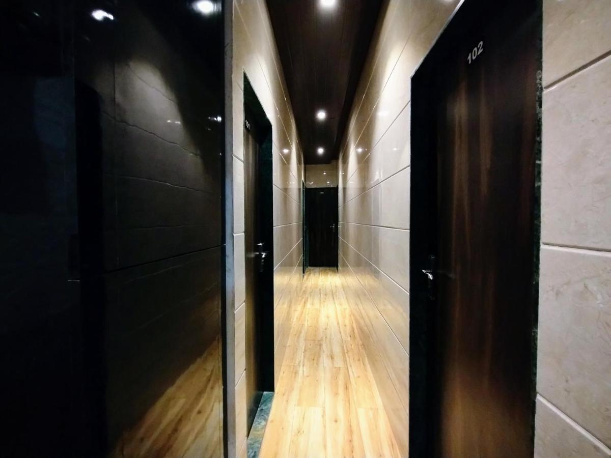 Eros - Near Airport T2 Hotel