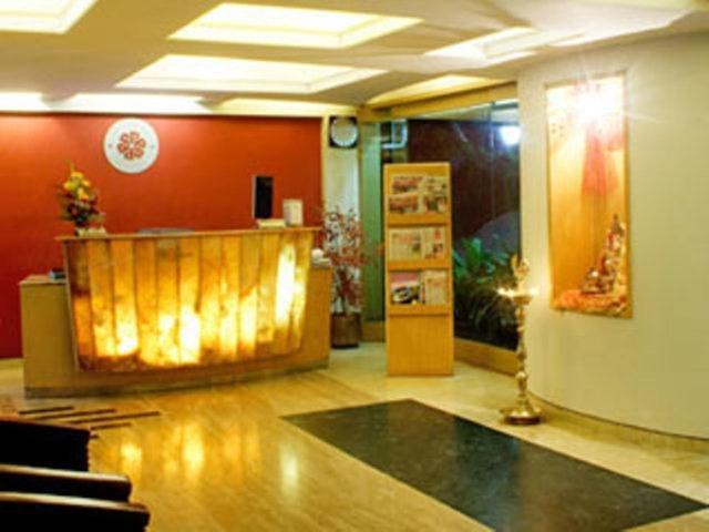 Plaza Hotel 3*