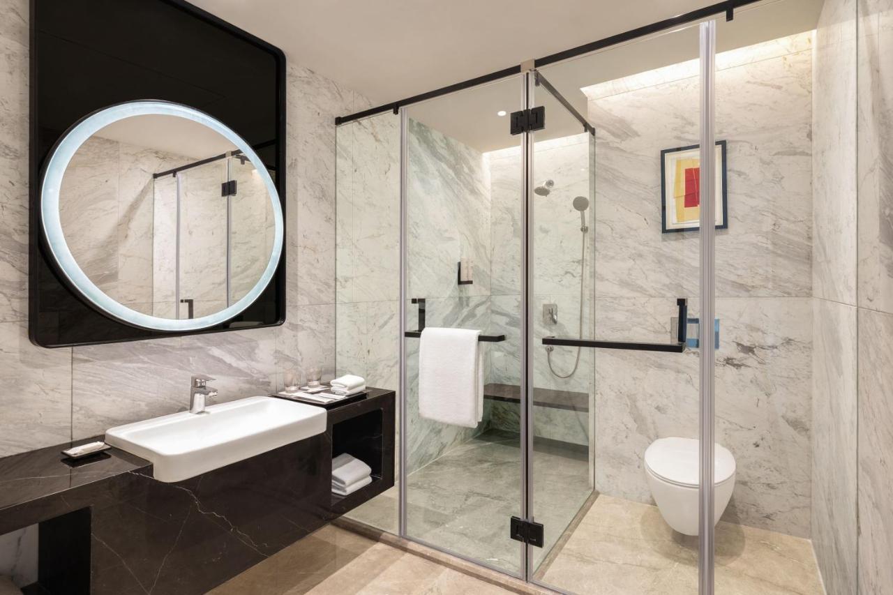 Fairfield By Marriott International Airport Hotel Mumbai