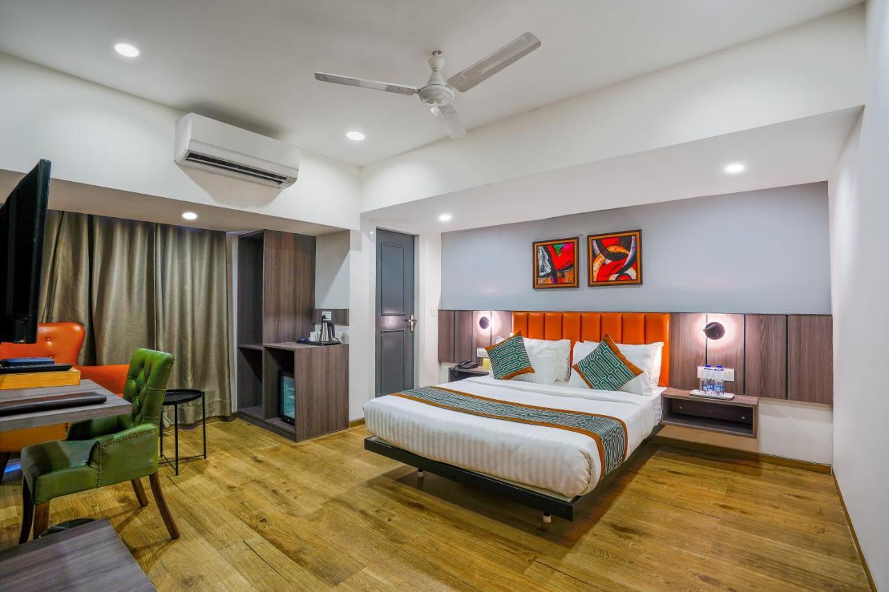 Apex Beacon Hotel, 3*