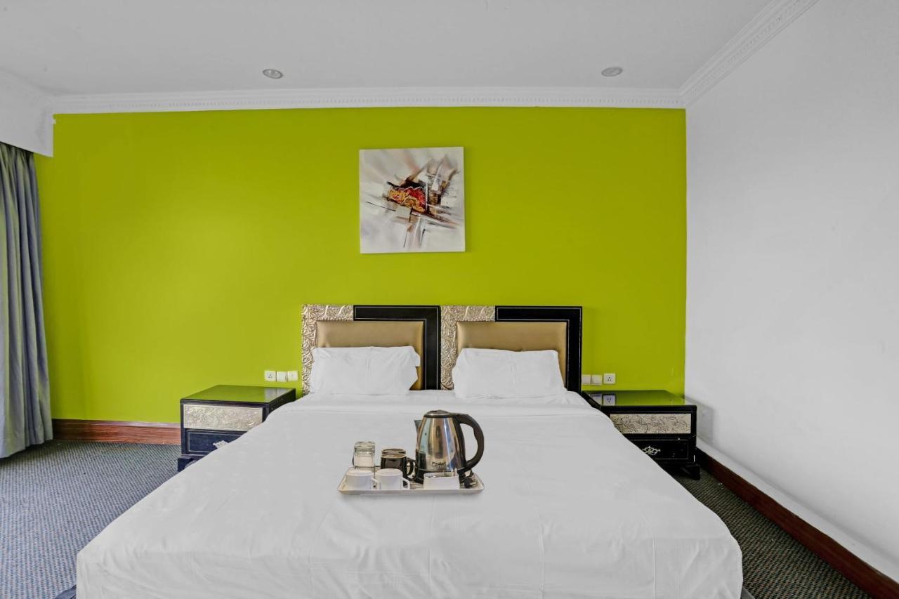 Townhouse Royal Palms Hotel Mumbai