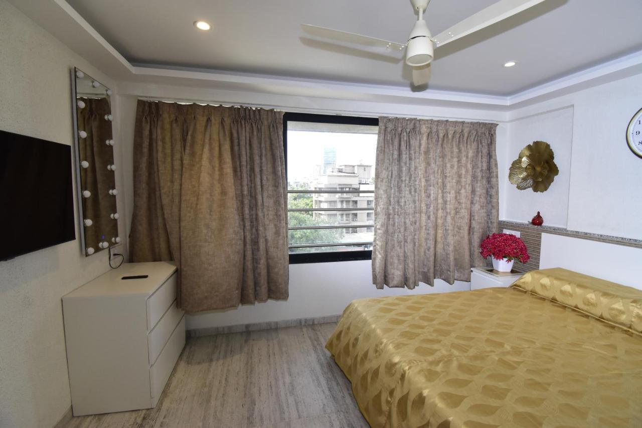 Sarkar Chambers Apartment *