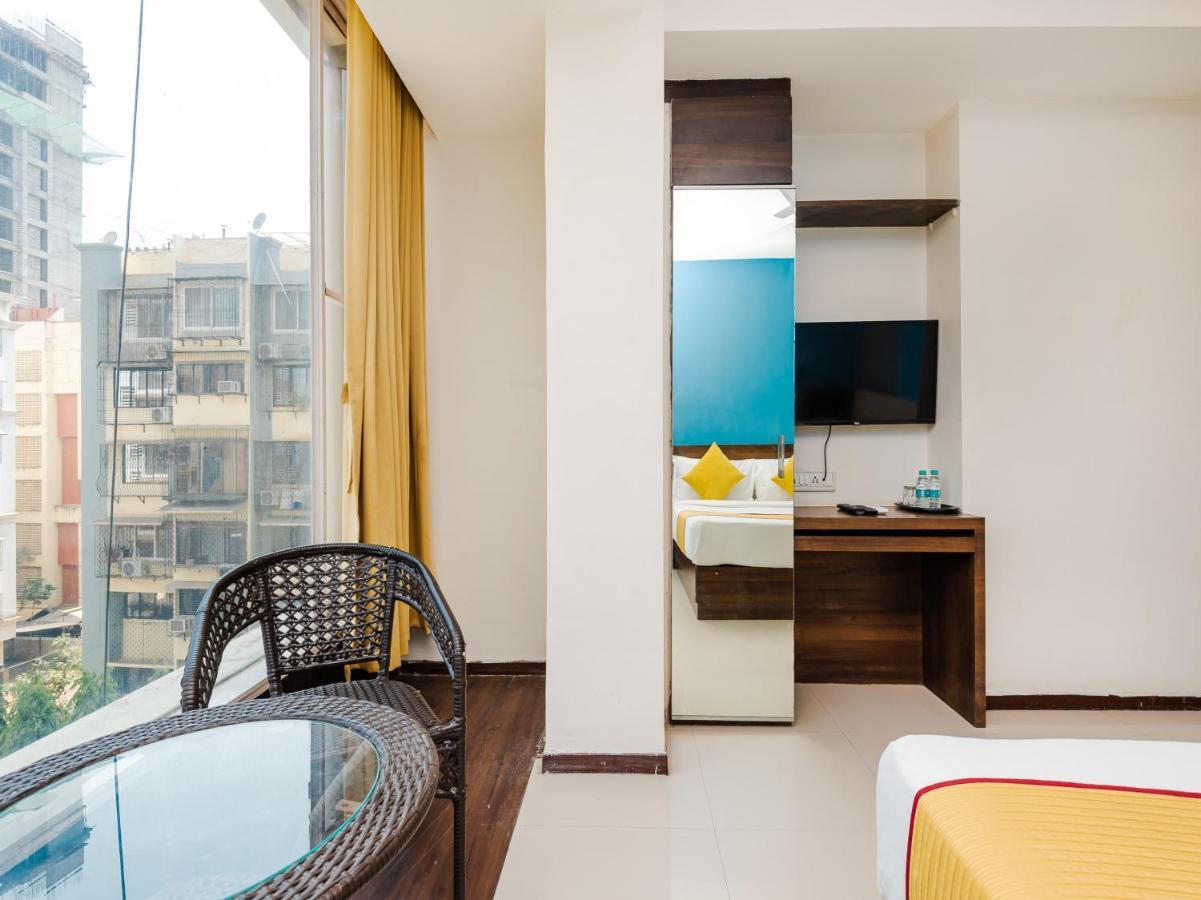 Aura - Near Malad Link Road Hotel 3*
