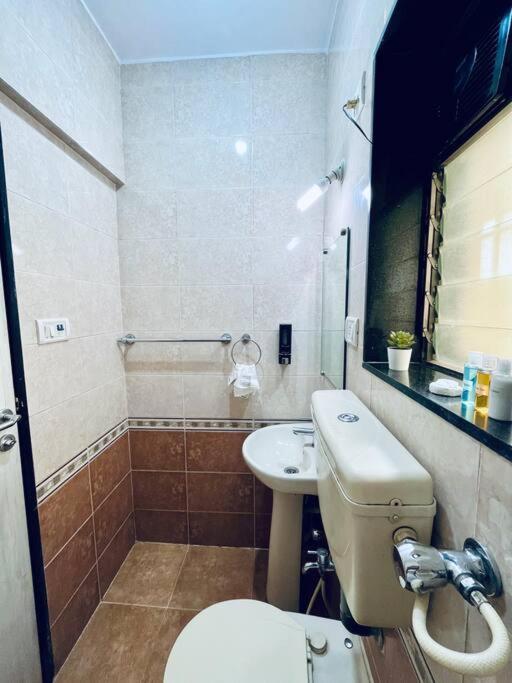 La France 4bhk Service *