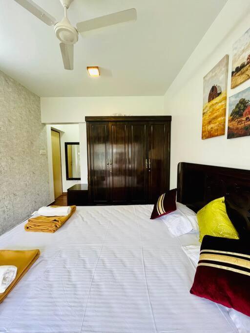 La France 4bhk Service Mumbai