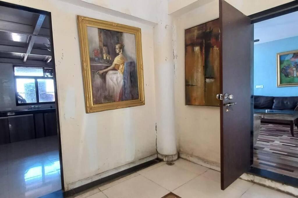 4 Star Paradise Mumbai