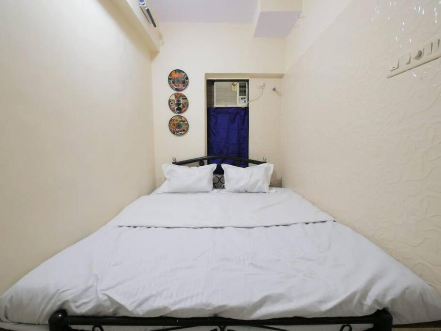 Apartment Solace - 1 Bhk - Walk Away From Carter Road *