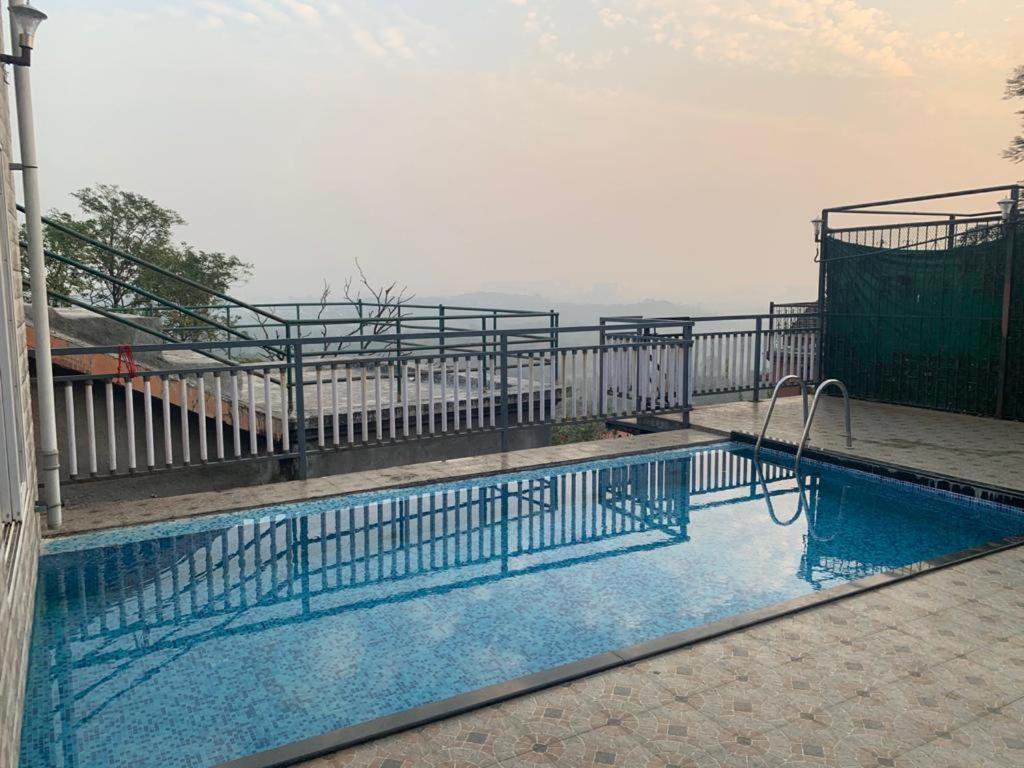 Royal Palms * Mumbai