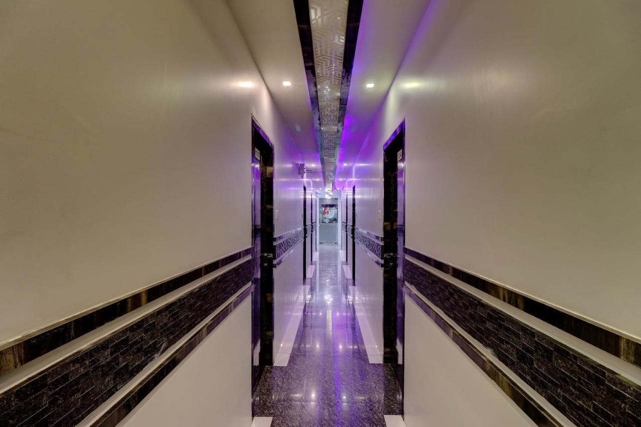 Hotel Magnet Terminal-2 3*