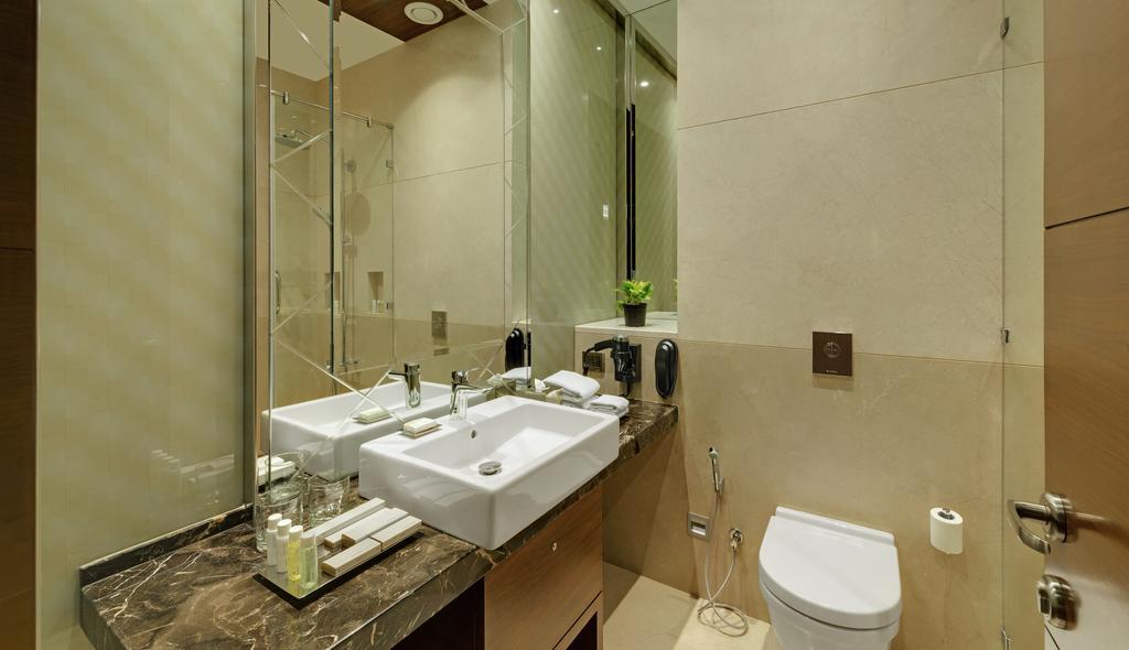 Niranta Transit Hotel Terminal 2 Arrivals/Landside