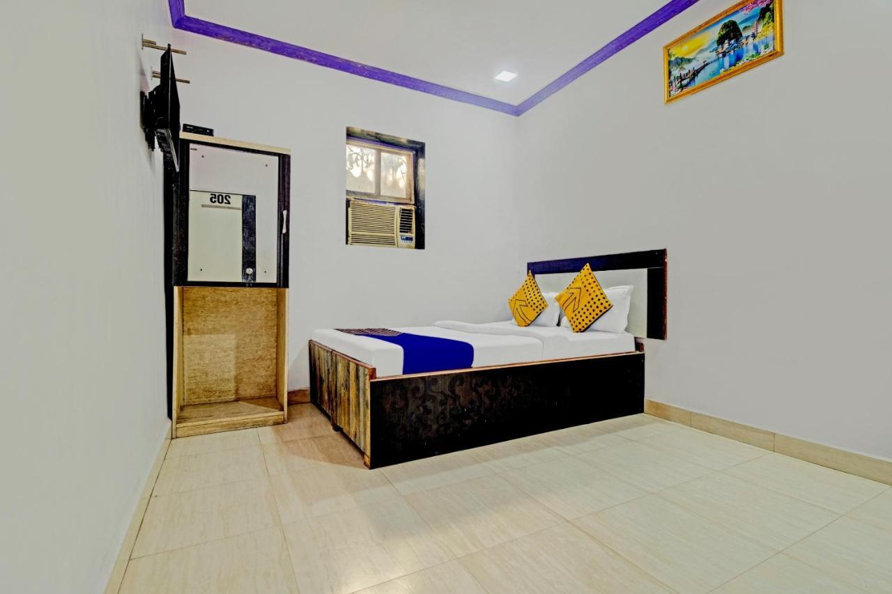 Hotel Spot On Grand Skylight Near Chhatrapati Shivaji International Airport Mumbai