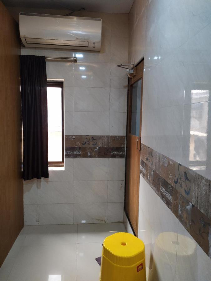 Sd Ac Deluxe Hostel *