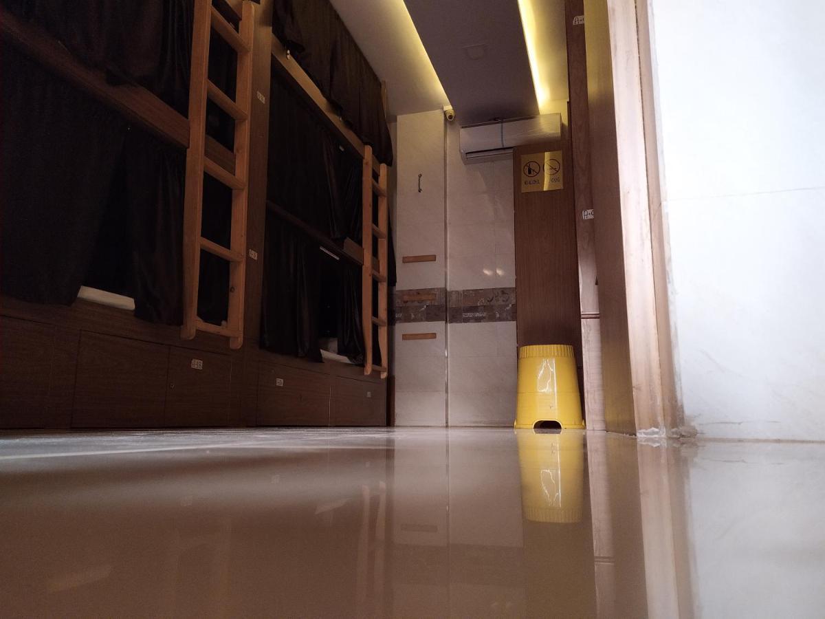 Hostel Sd Ac Deluxe *