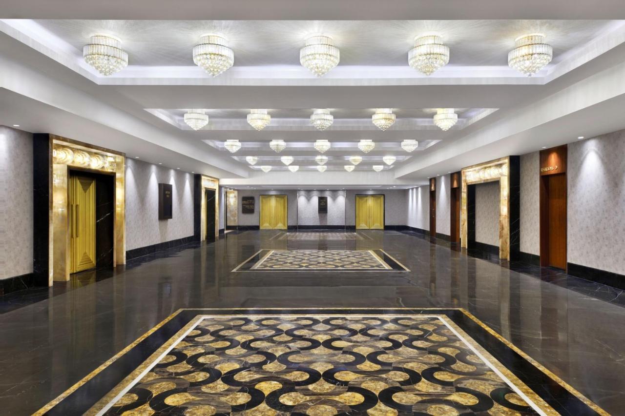Hotel The St. Regis 5*