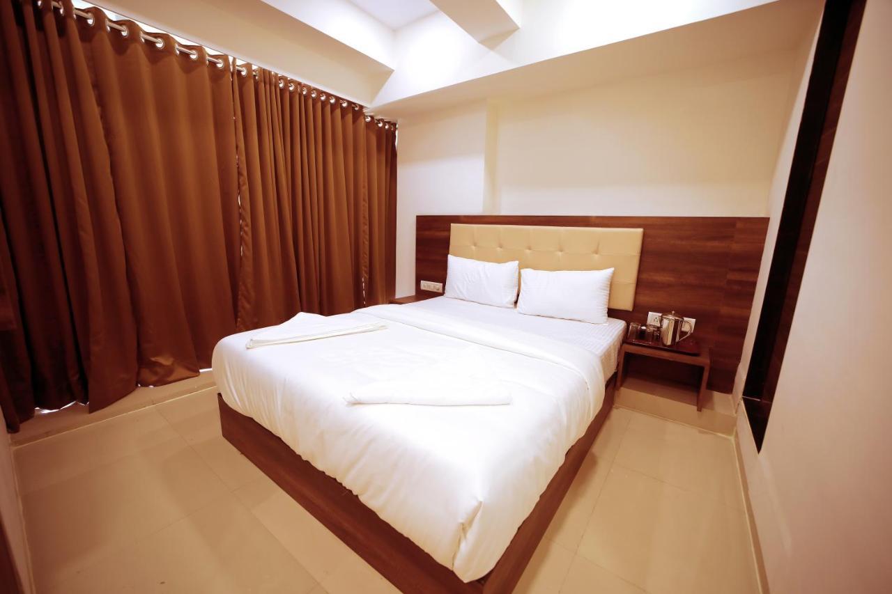 Precious Pearl Hotel