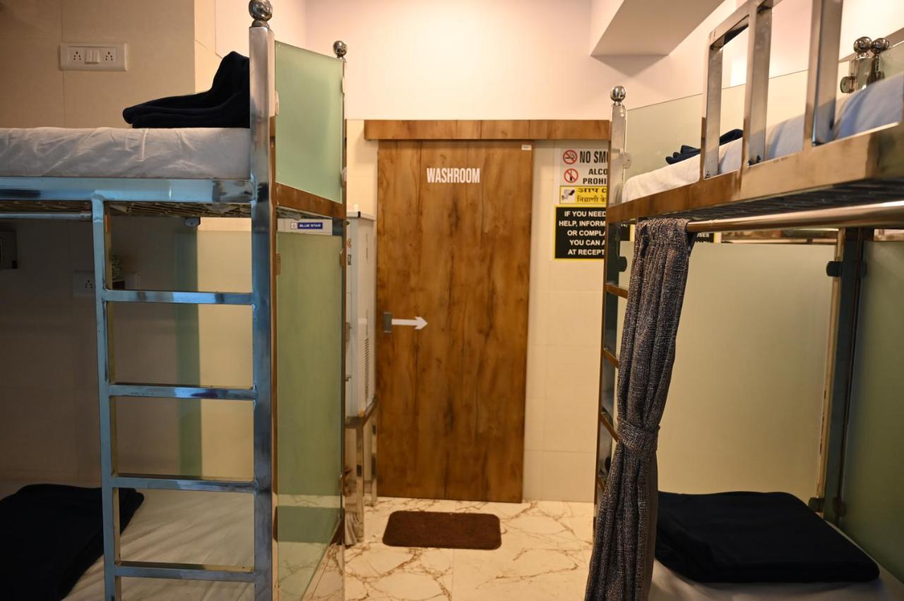 Capsule hotel Sagar Andheri - Nearest To Andheri Railway Station West